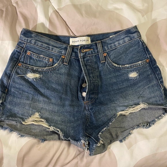 Aritzia Denim Forum Ex-Boyfriend Jean Short - Picture 3 of 5